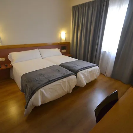 Hotel Brujas De Irues