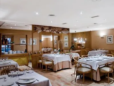 Hotel Brujas De Irues 3*