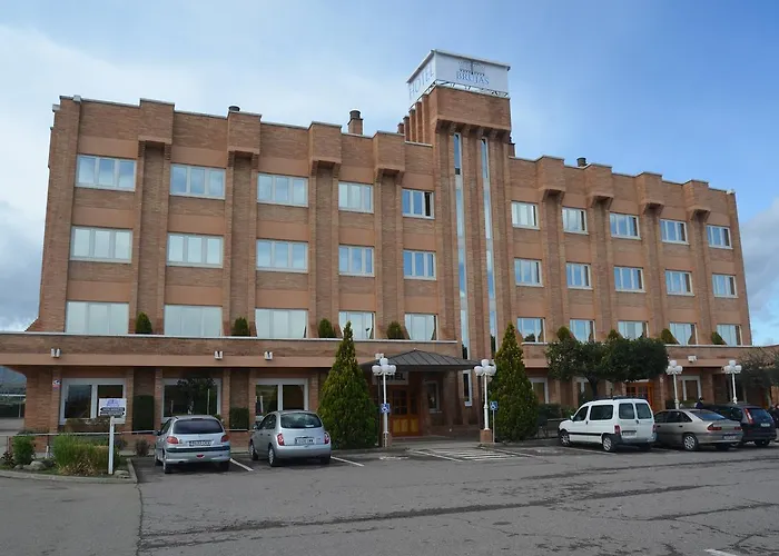 Hotell Brujas De Irues